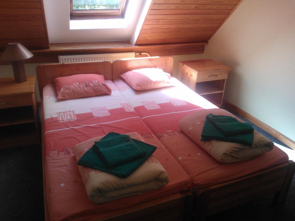 Zirini Hotel Kolka Room photo